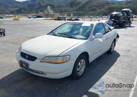 2000 Honda Accord 2.3 Ex из США, поврежденный, VIN 1HGCG3279YA029962